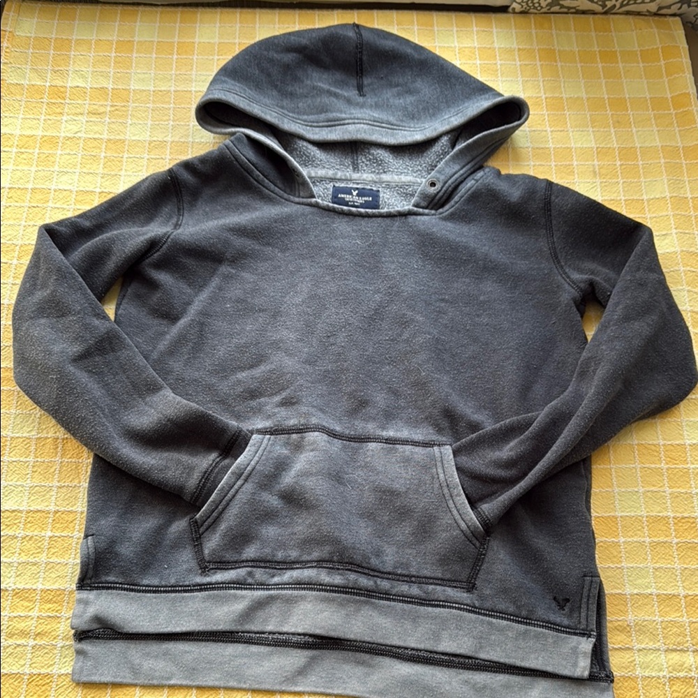 American Eagle Outfitters Gray Pullover Sweater with Hood